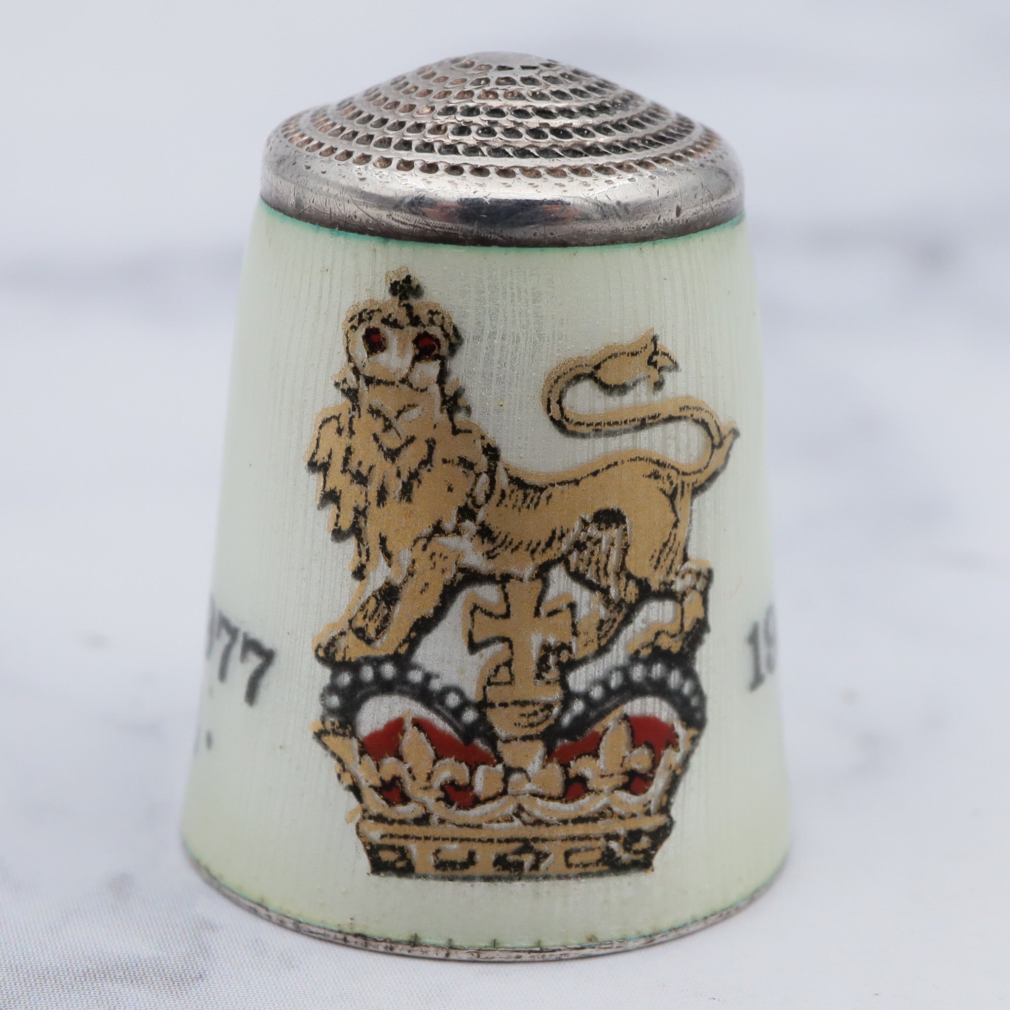 Vintage 1977 silver jubilee sterling & enamel English commemorative thimble